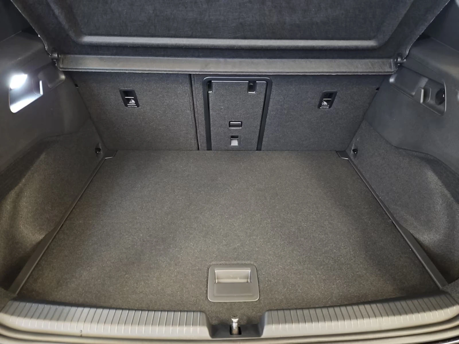 VW ID.3 GTX/286HP/PANO/H&K/MEMO/HUD/NAVI/360/LED/379g | Mobile.bg   15