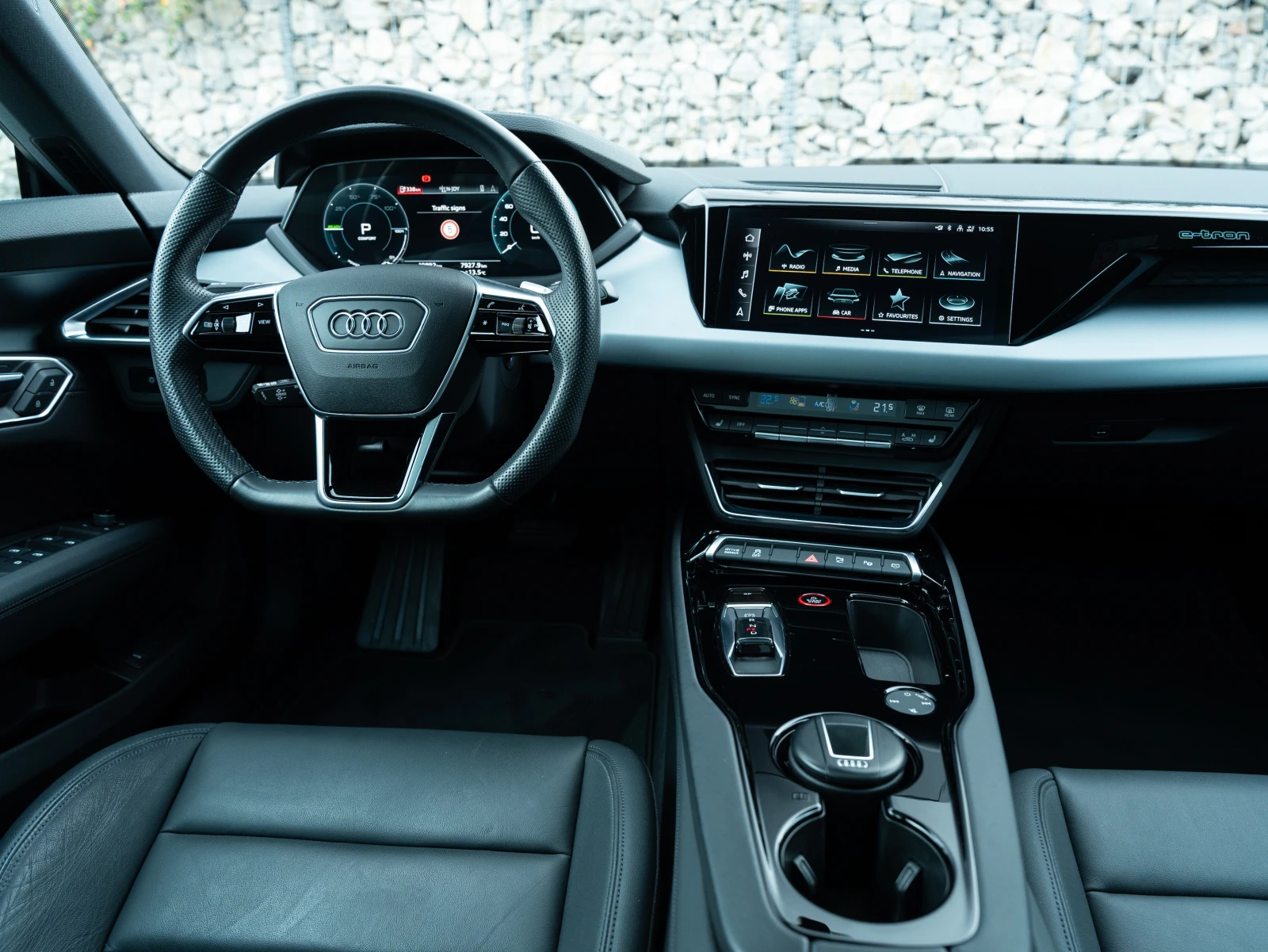 Audi E-Tron GT  - изображение 7