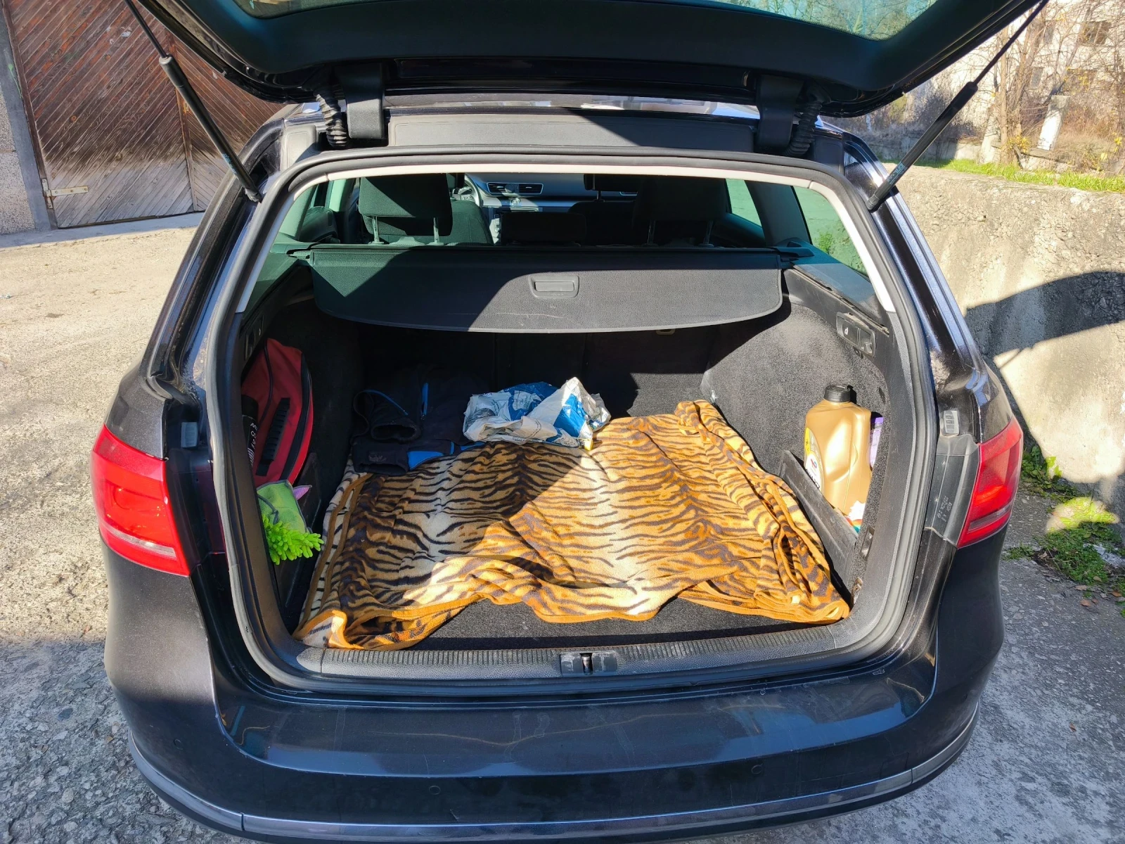 VW Passat B7 2.0 TDI 140�� | Mobile.bg � ����������� 10