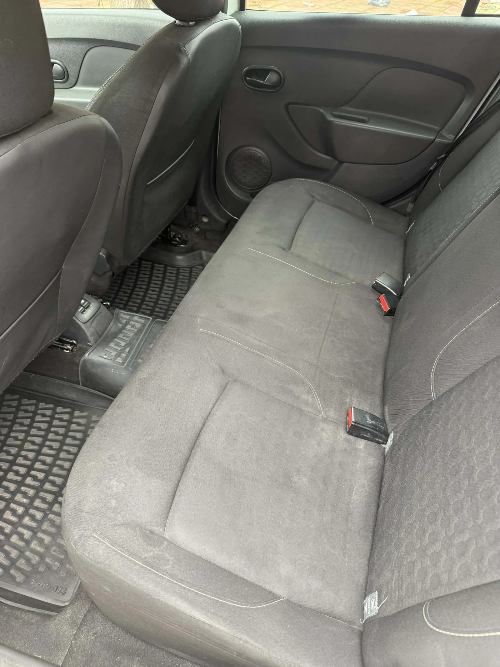 Dacia Logan  - изображение 6