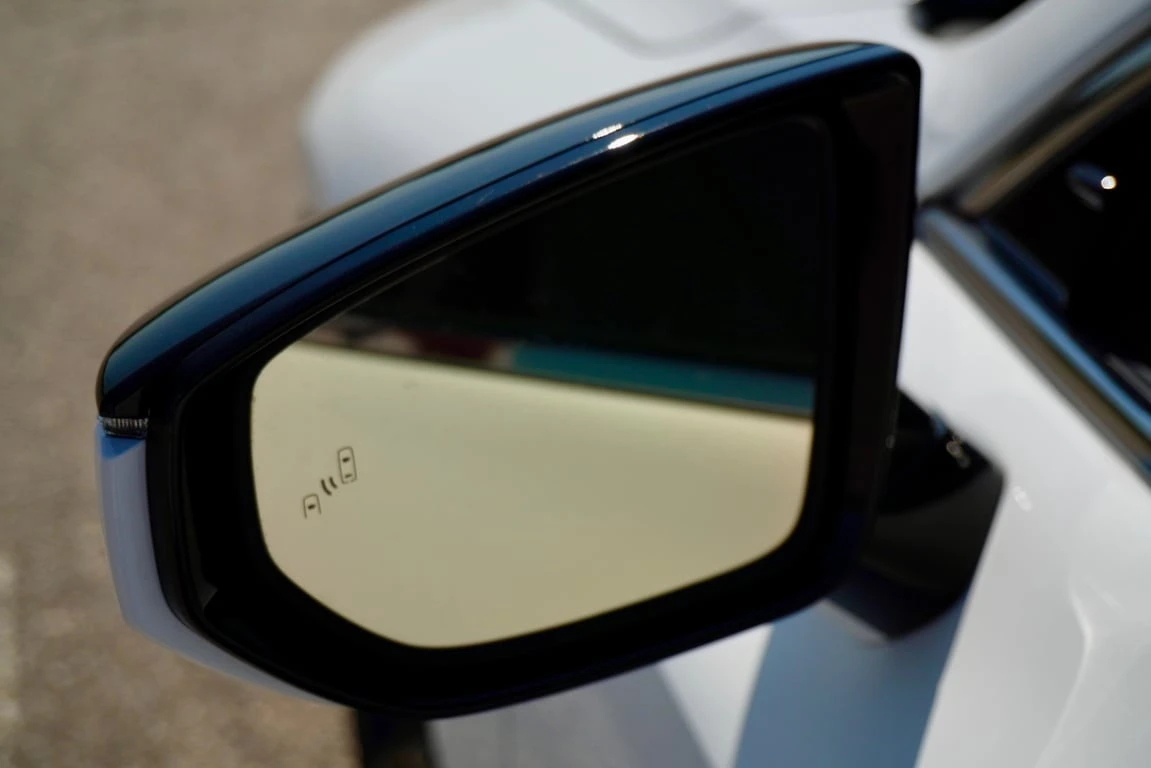 Lexus IS 300 * CARFAX /F SPORT/PANO/LANE ASSIST | Mobile.bg � ����������� 15