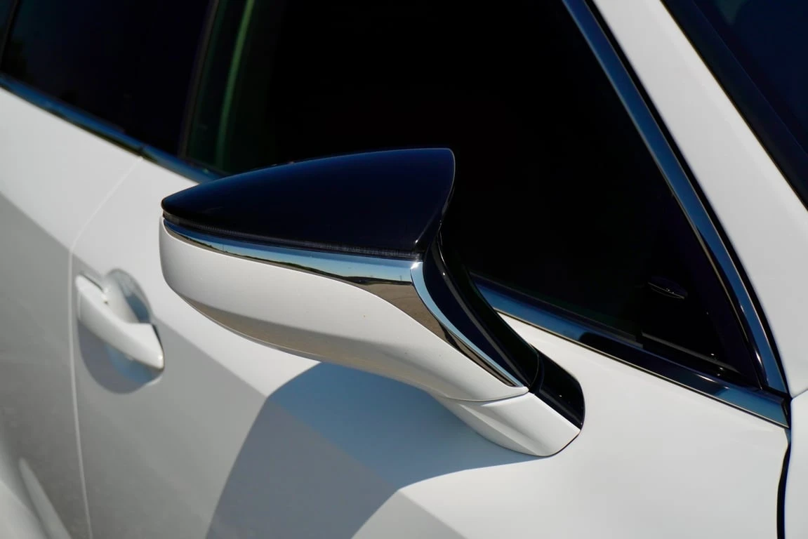 Lexus IS 300 * CARFAX /F SPORT/PANO/LANE ASSIST | Mobile.bg � ����������� 16