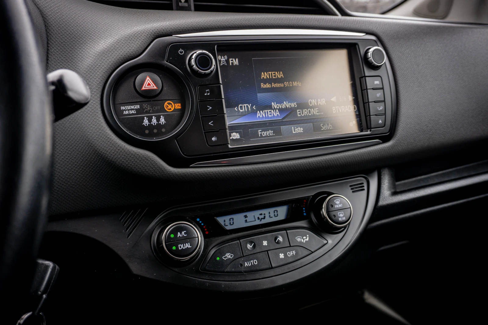 Toyota Yaris 1.5 Hybrid ���!!! � ��������! �����. �� �� 1�. | Mobile.bg � ����������� 14