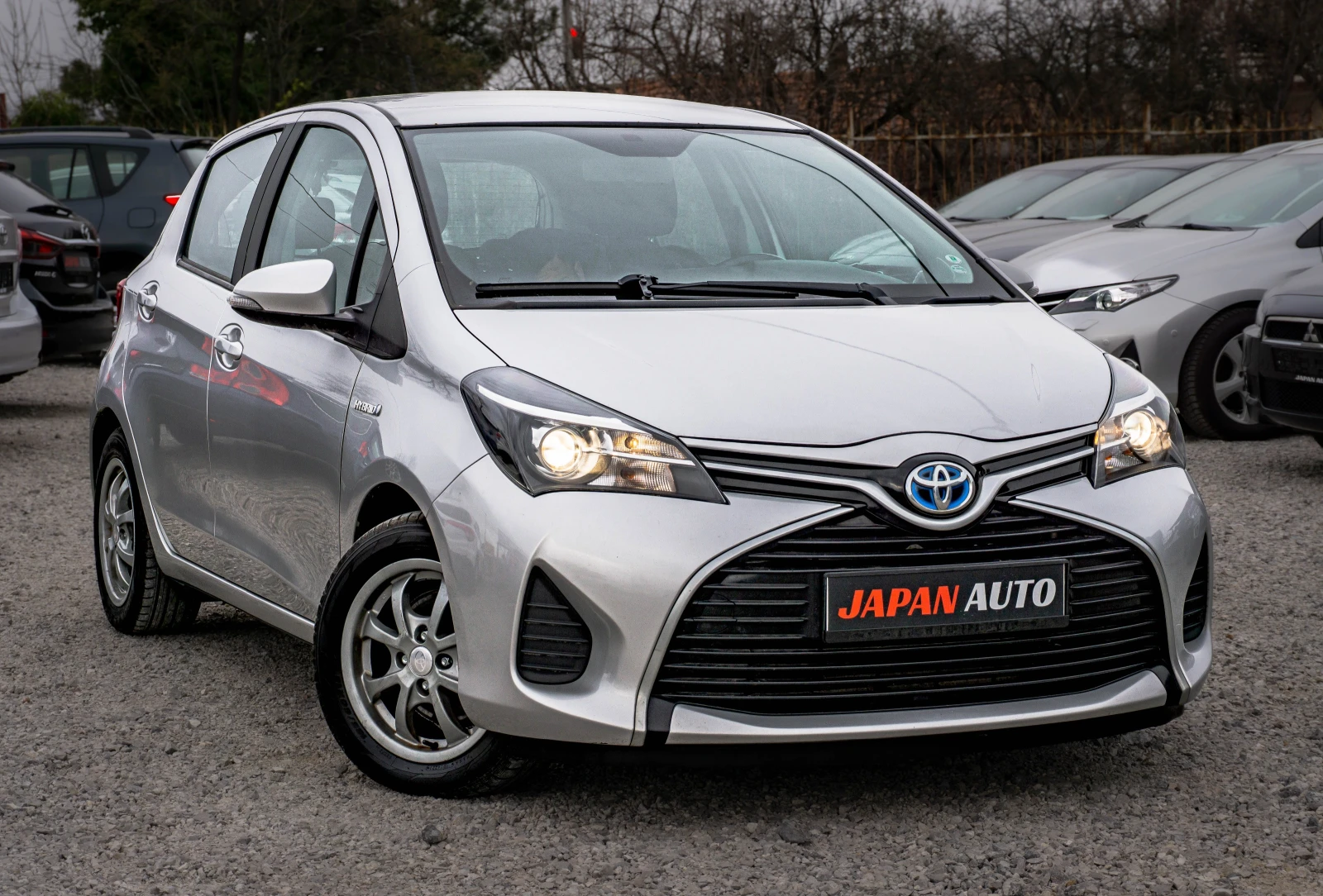 Toyota Yaris 1.5 Hybrid ���!!! � ��������! �����. �� �� 1�. | Mobile.bg � ����������� 3