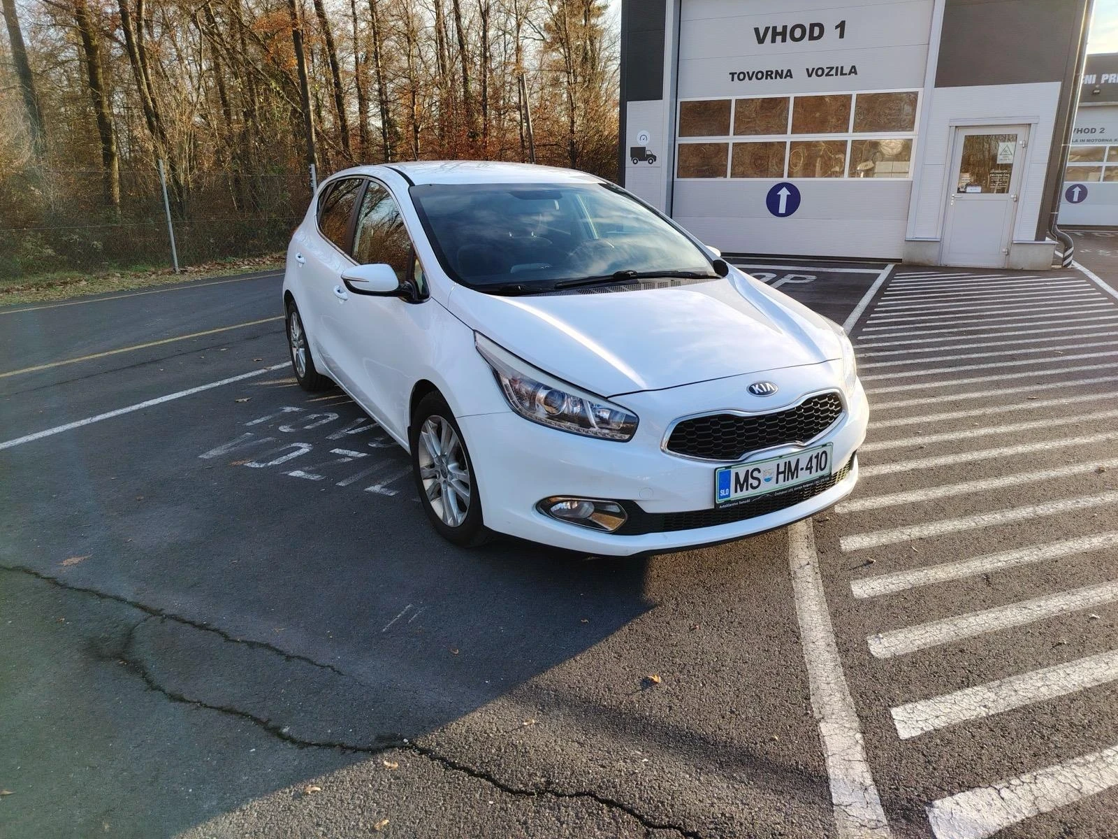Kia Ceed 1.6crdi, снимка 4 - Автомобили и джипове - 53851169