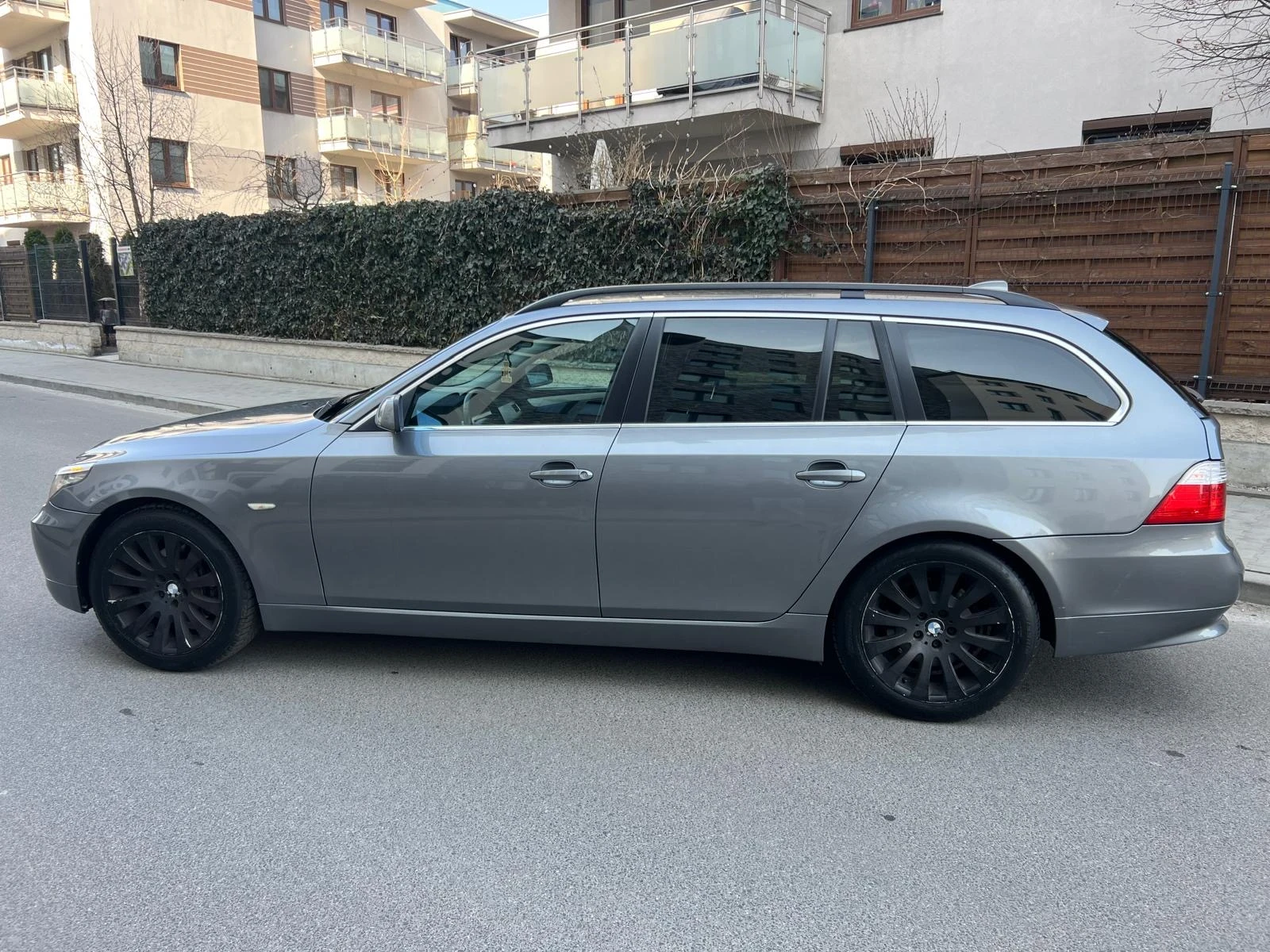 BMW 520, снимка 3 - Автомобили и джипове - 54074494