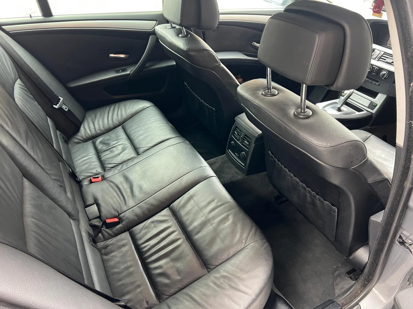 BMW 520, снимка 8 - Автомобили и джипове - 54074494