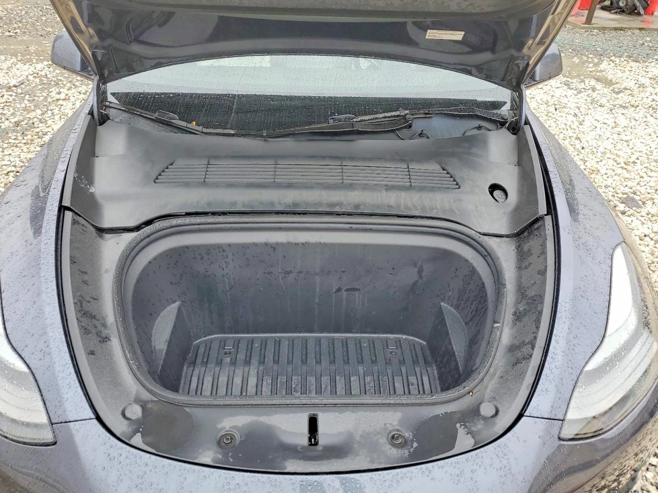 Tesla Model Y LONG RANGE PERFORMANCE DUAL MOTOR AWD ТЕРМОПОМПА, снимка 11 - Автомобили и джипове - 54207027