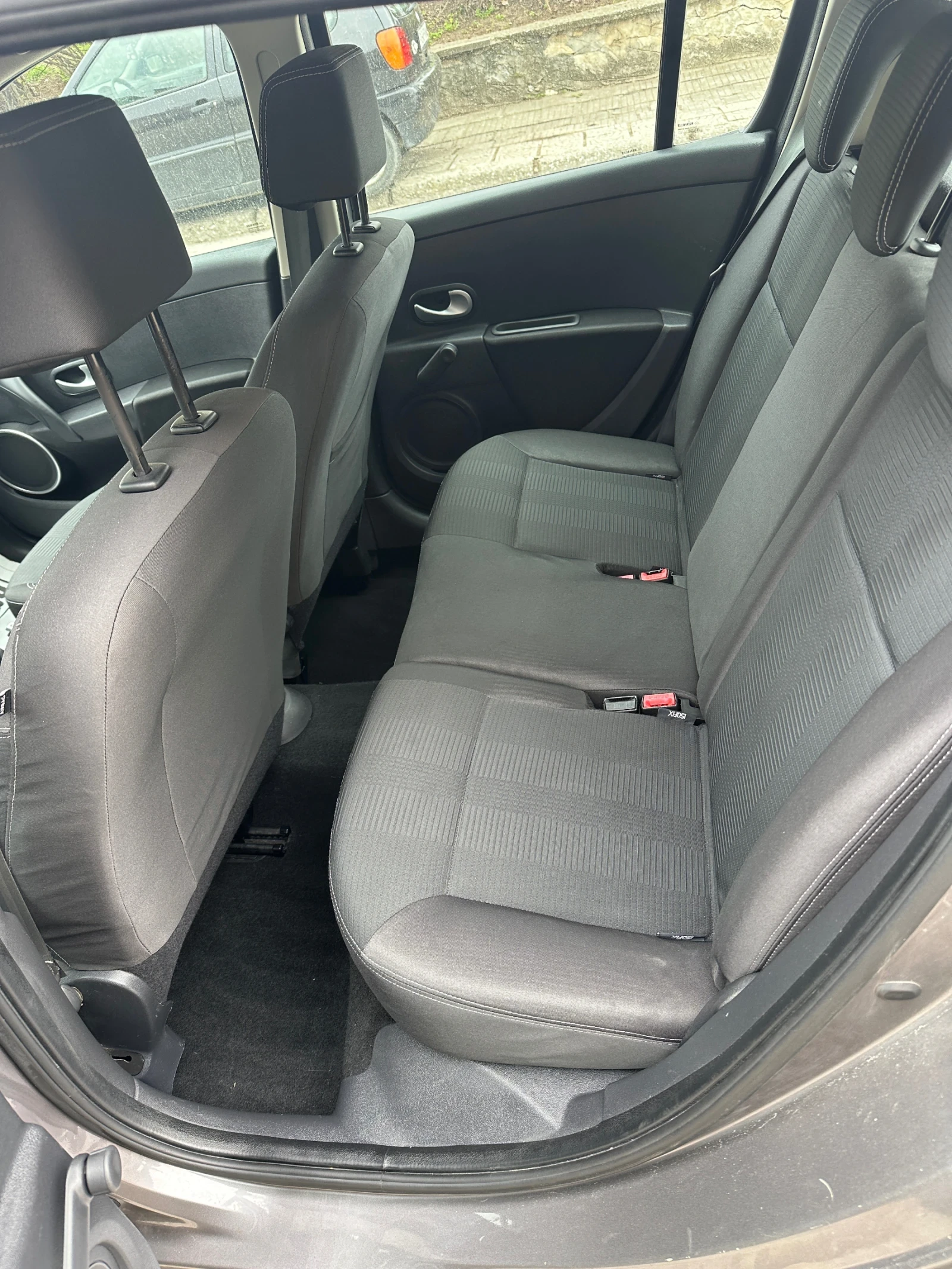 Renault Clio 1.2i GPL* * * 148000* * * km, снимка 11 - Автомобили и джипове - 54236368