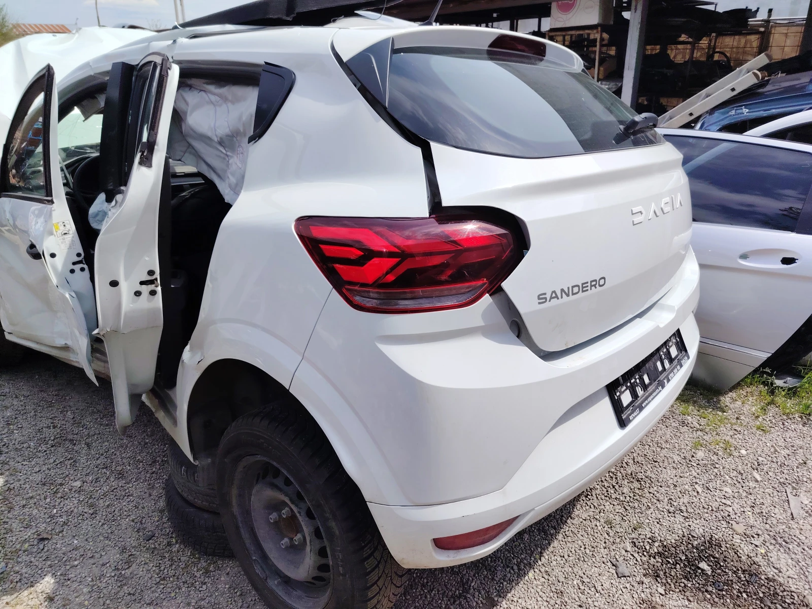 Dacia Sandero 1.0tse ECO-G, снимка 2 - Автомобили и джипове - 54253376