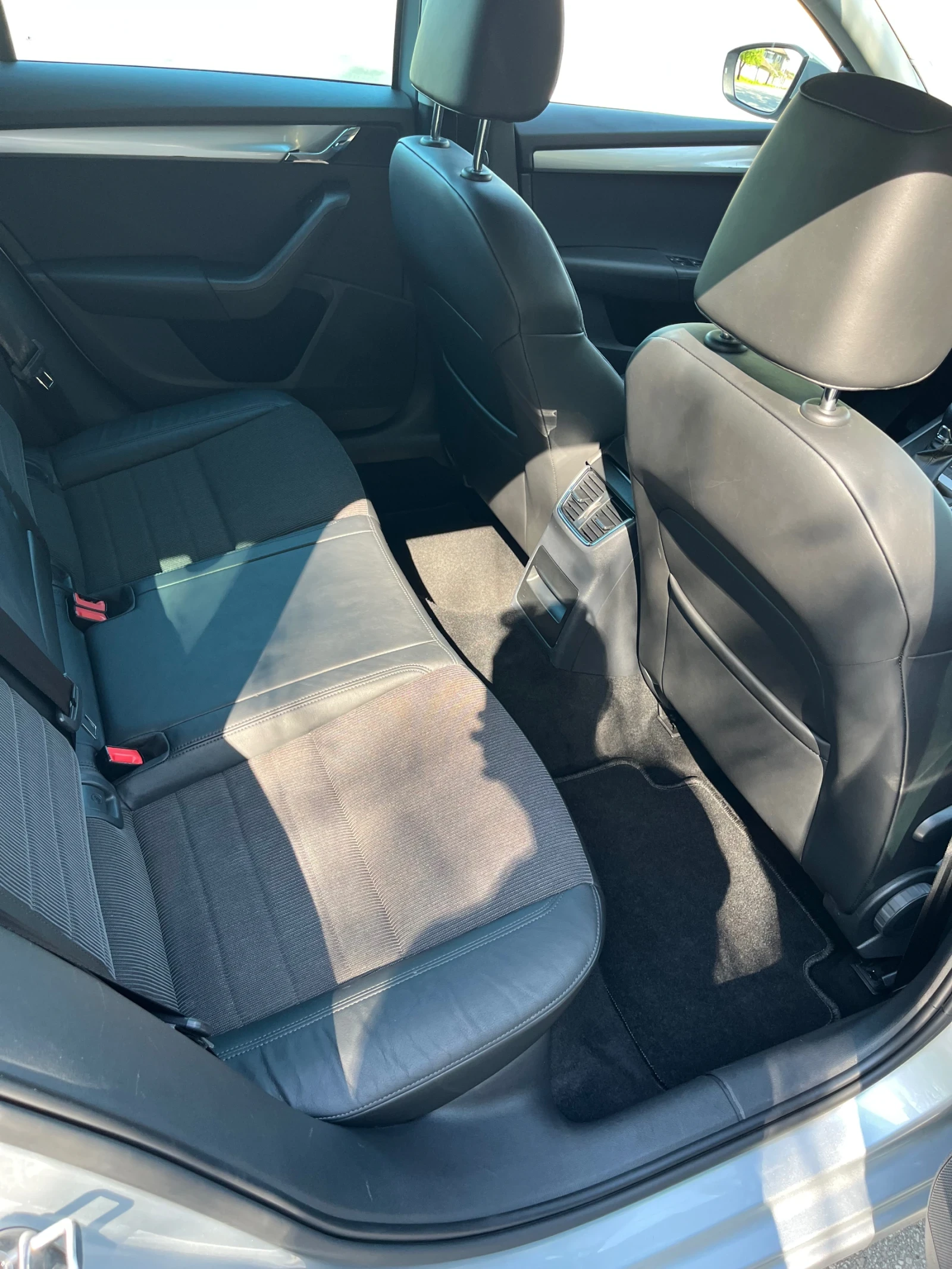 Skoda Octavia 2.0 TDI 150�� | Mobile.bg � ����������� 10