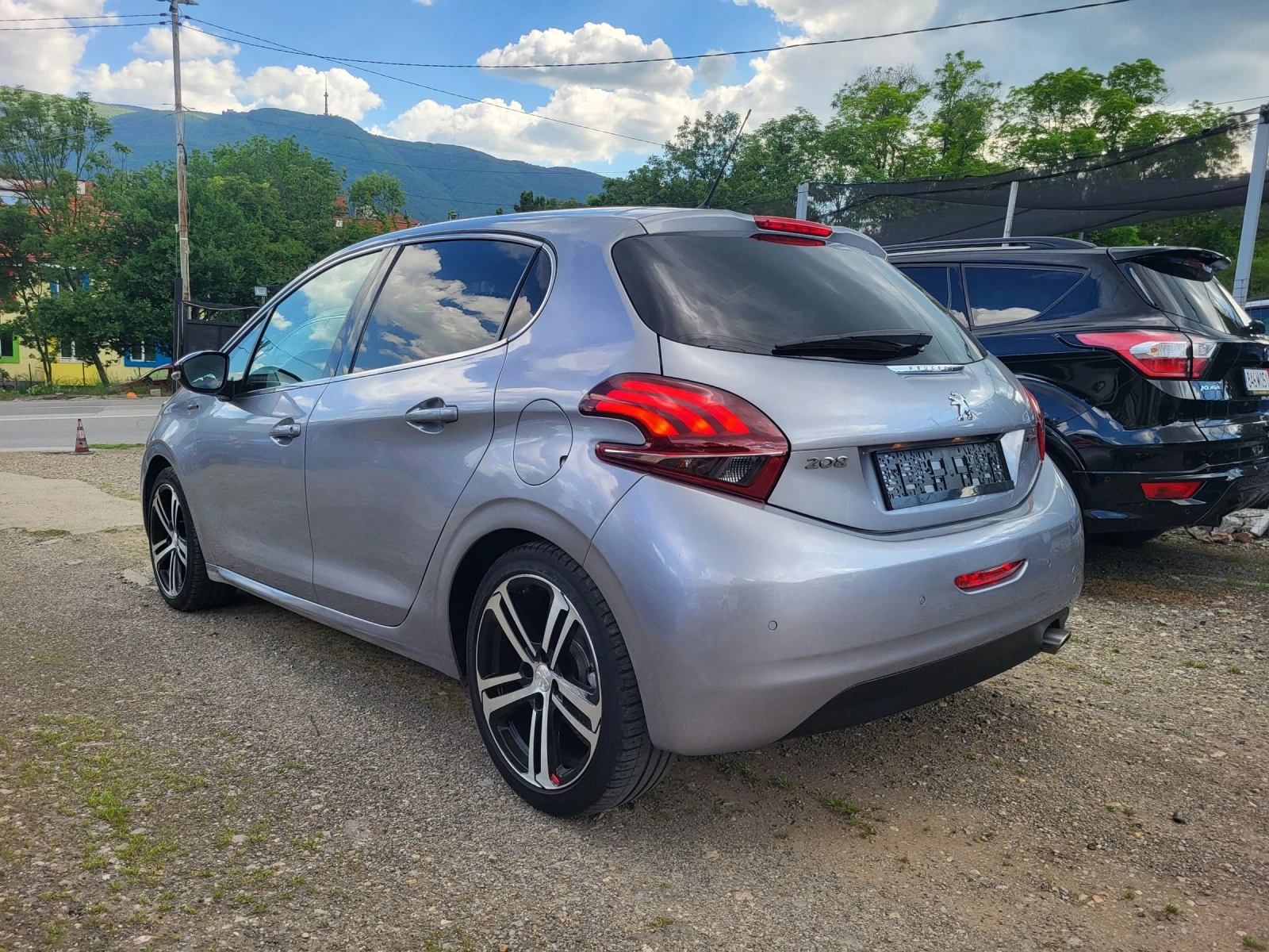 Peugeot 208 GT-Line / 32 000 км. / TOP, снимка 4 - Автомобили и джипове - 54681651