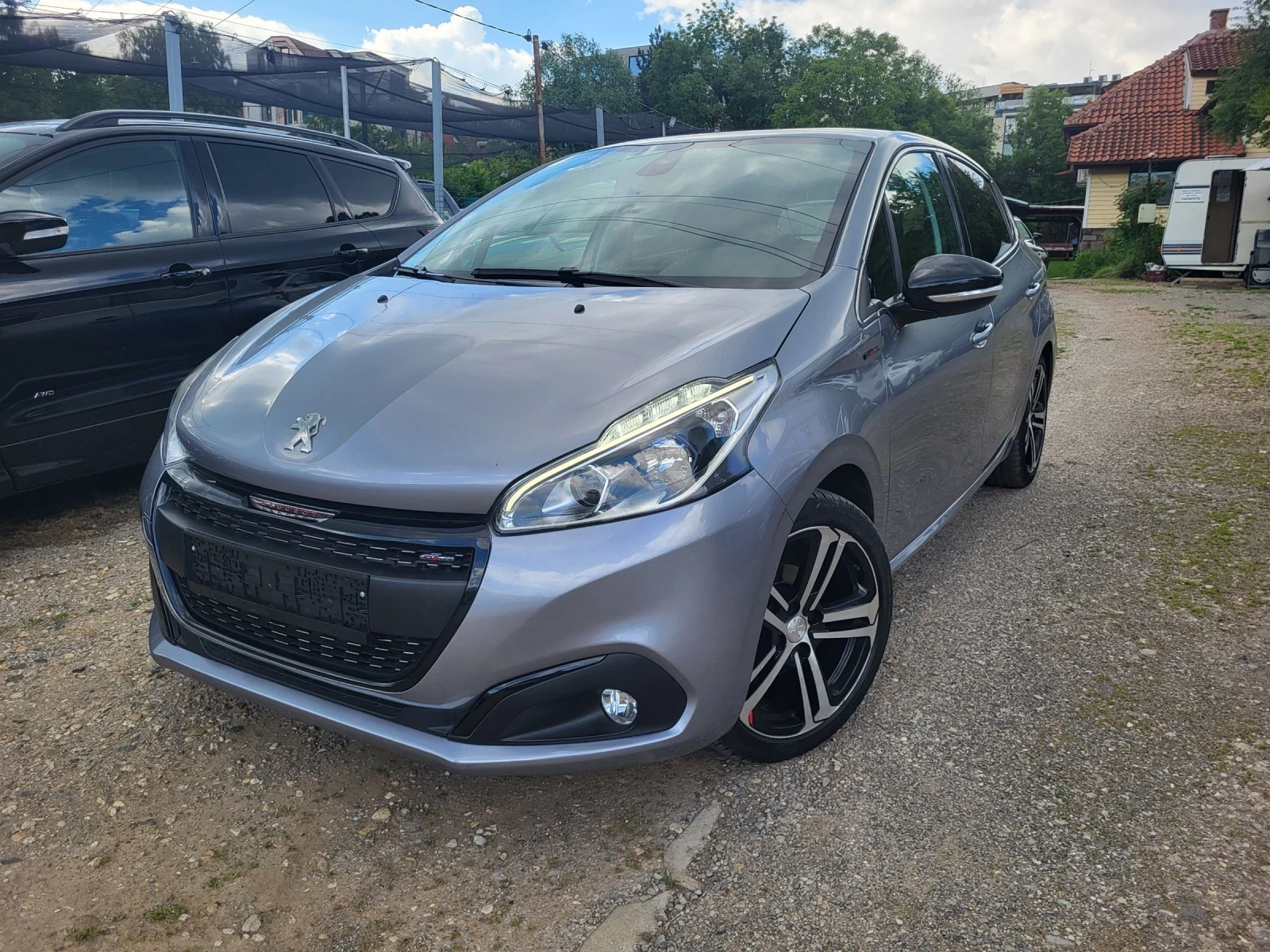 Peugeot 208 GT-Line / 32 000 км. / TOP, снимка 3 - Автомобили и джипове - 54681651