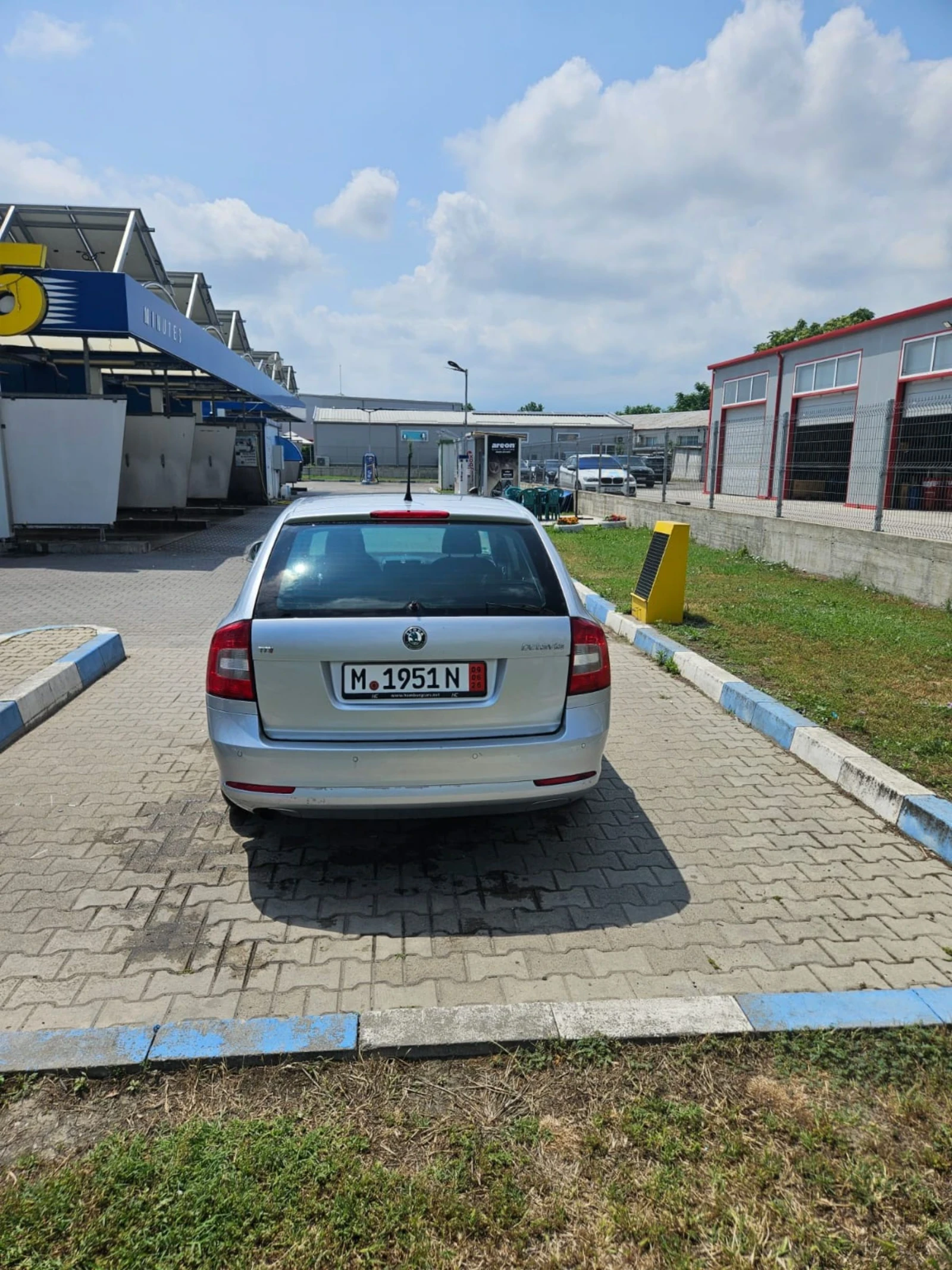 Skoda Octavia 2.0 tdi, снимка 4 - Автомобили и джипове - 54850011