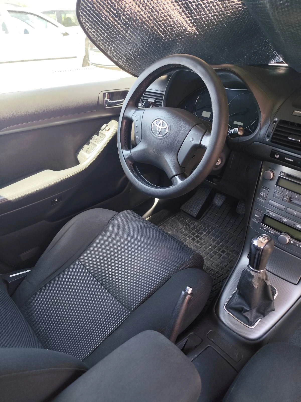Toyota Avensis D4D, снимка 9 - Автомобили и джипове - 55840969