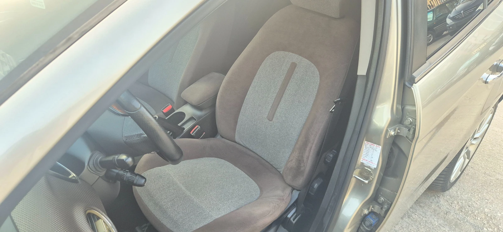 Fiat Bravo 1.9-Multi Jet-120к.с.* Климатроник* Топ* , снимка 3 - Автомобили и джипове - 55702881