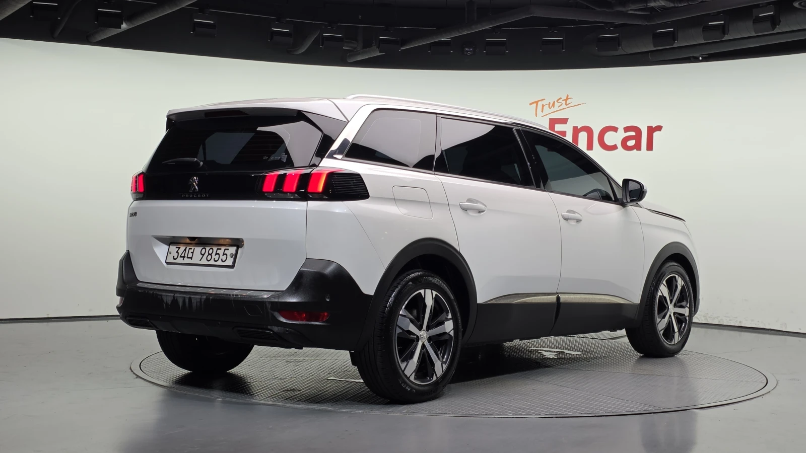 Peugeot 5008 1.6 BlueHDi* ЕЛ. БАГАЖНИК* BLIND SPOT* КРАЙНА ЦЕНА, снимка 2 - Автомобили и джипове - 55983863