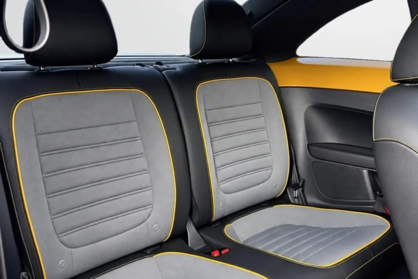 VW Beetle 1.8T Dune Автокредит Цена до България, снимка 12 - Автомобили и джипове - 56180166