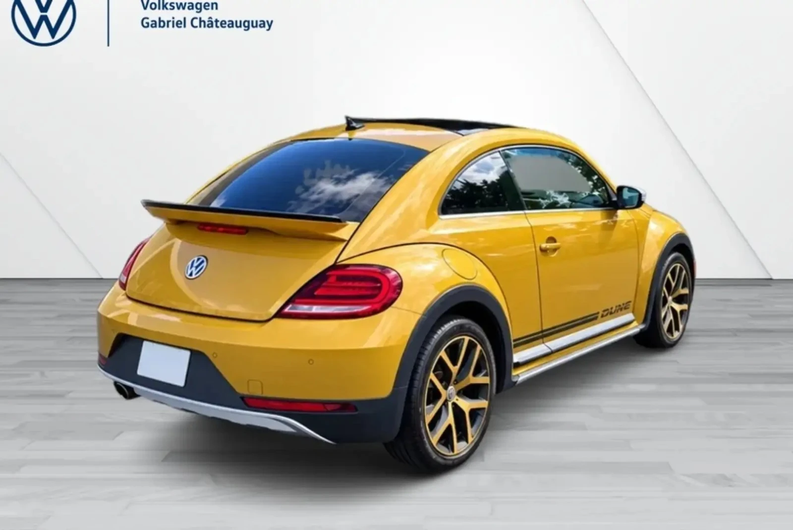 VW Beetle 1.8T Dune Автокредит Цена до България, снимка 5 - Автомобили и джипове - 56180166