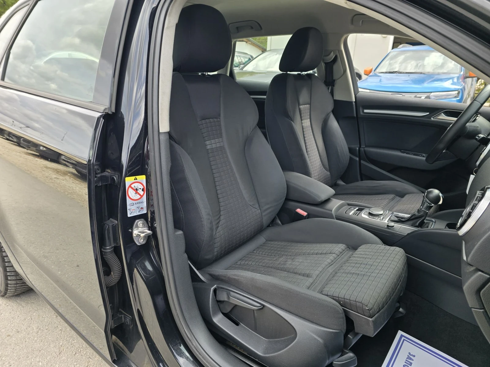 Audi A3 1.6TDI 105к.с DSG, снимка 13 - Автомобили и джипове - 56272097