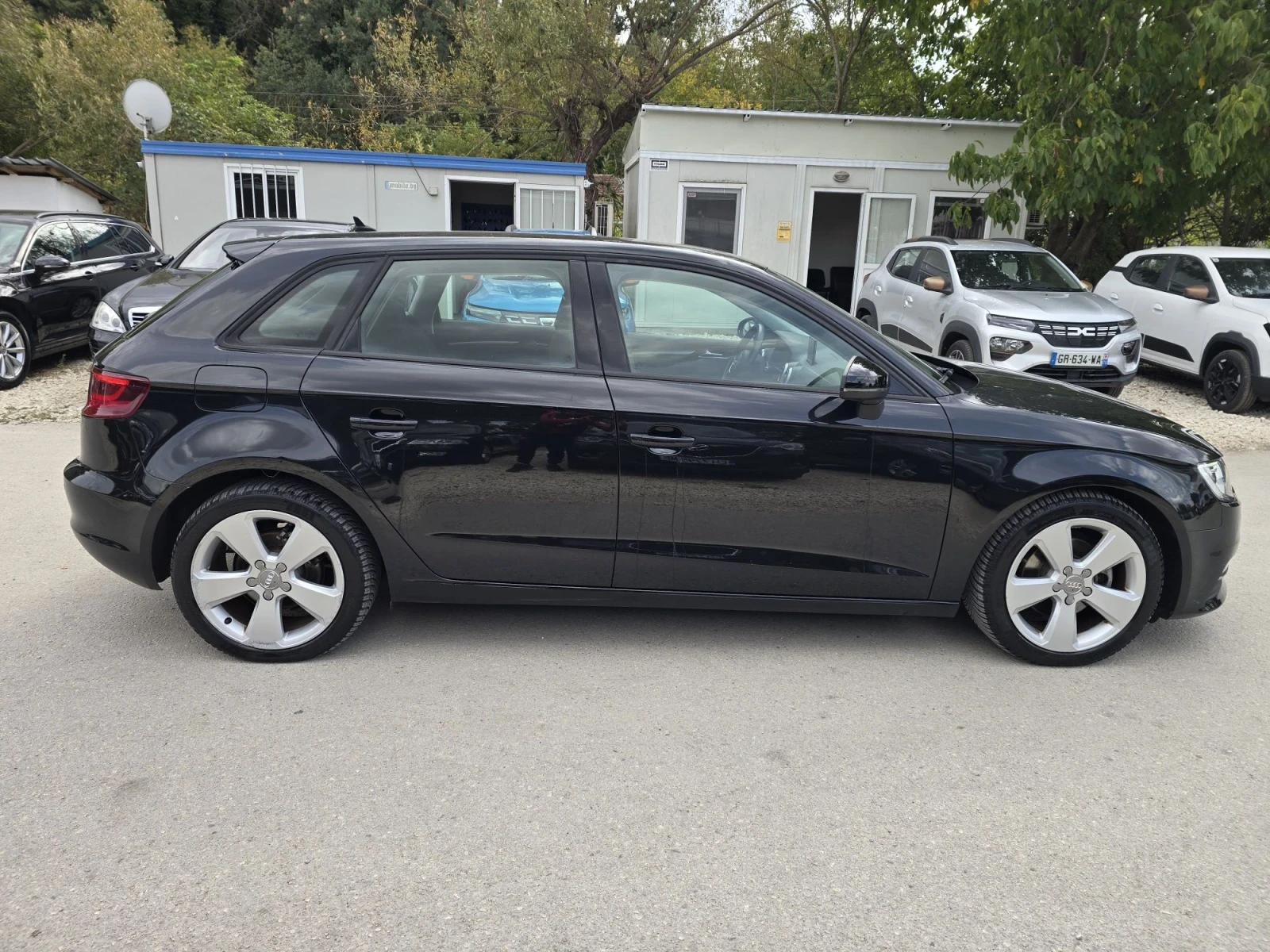 Audi A3 1.6TDI 105к.с DSG, снимка 8 - Автомобили и джипове - 56272097