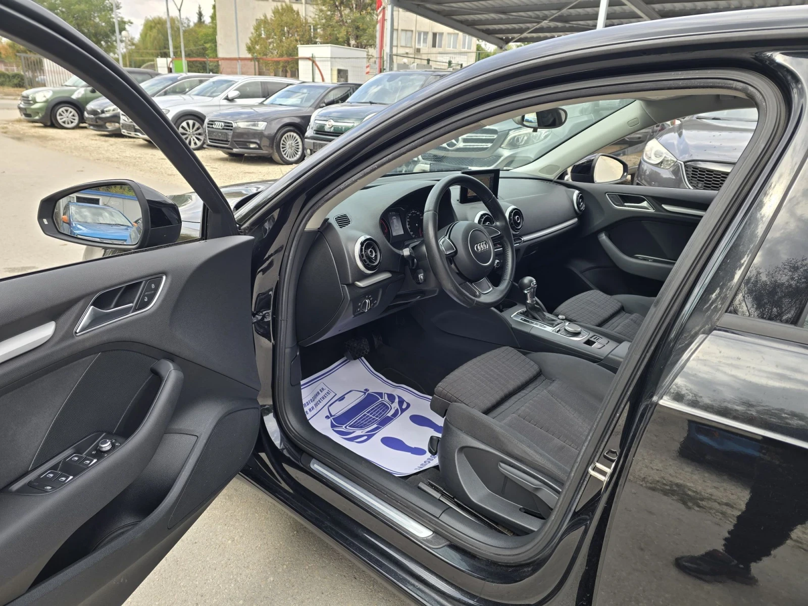 Audi A3 1.6TDI 105к.с DSG, снимка 11 - Автомобили и джипове - 56272097