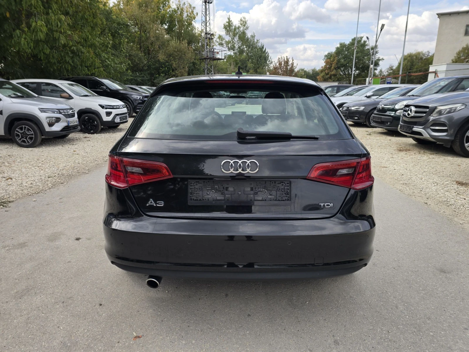 Audi A3 1.6TDI 105к.с DSG, снимка 6 - Автомобили и джипове - 56272097