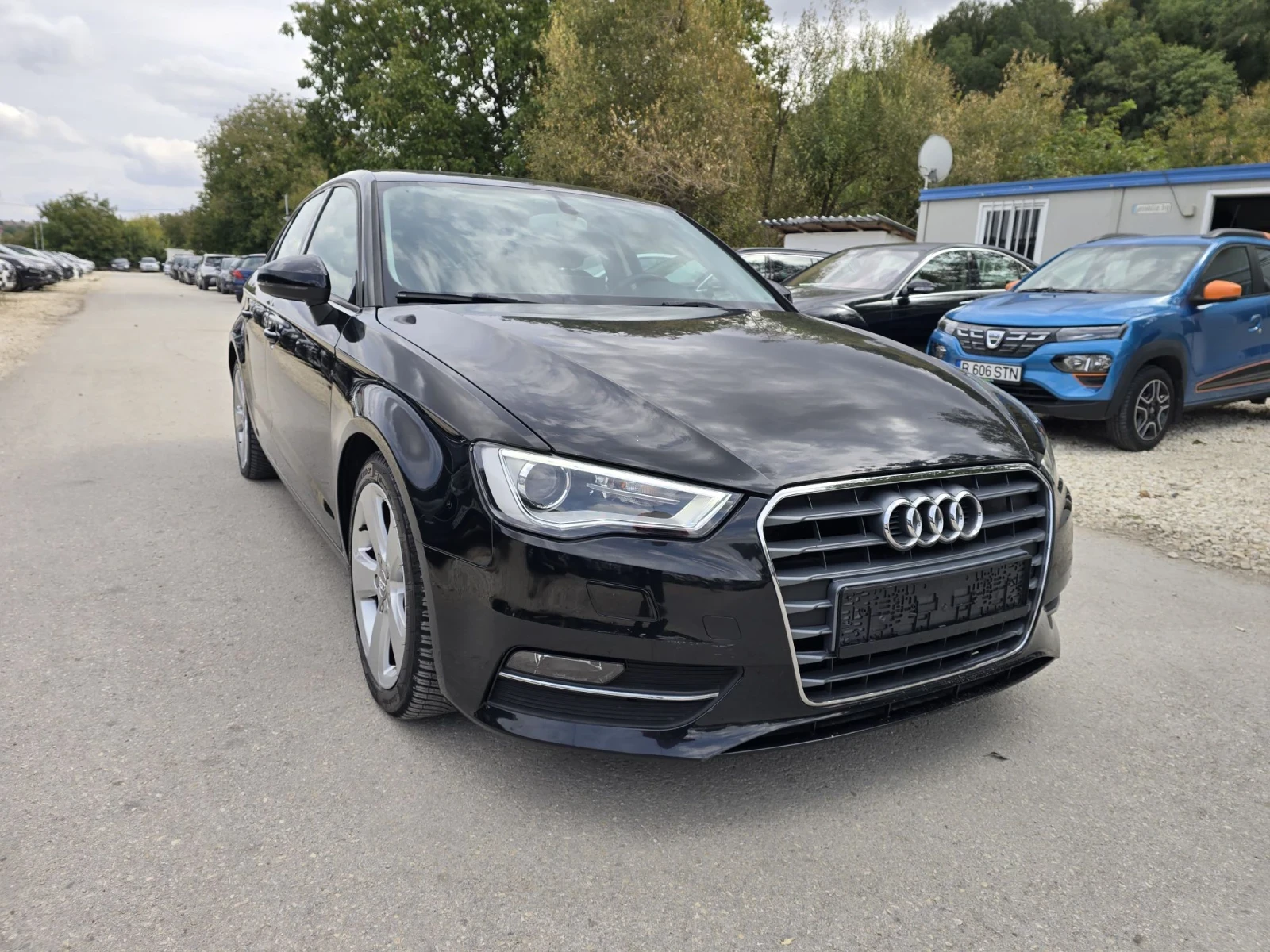 Audi A3 1.6TDI 105к.с DSG, снимка 2 - Автомобили и джипове - 56272097