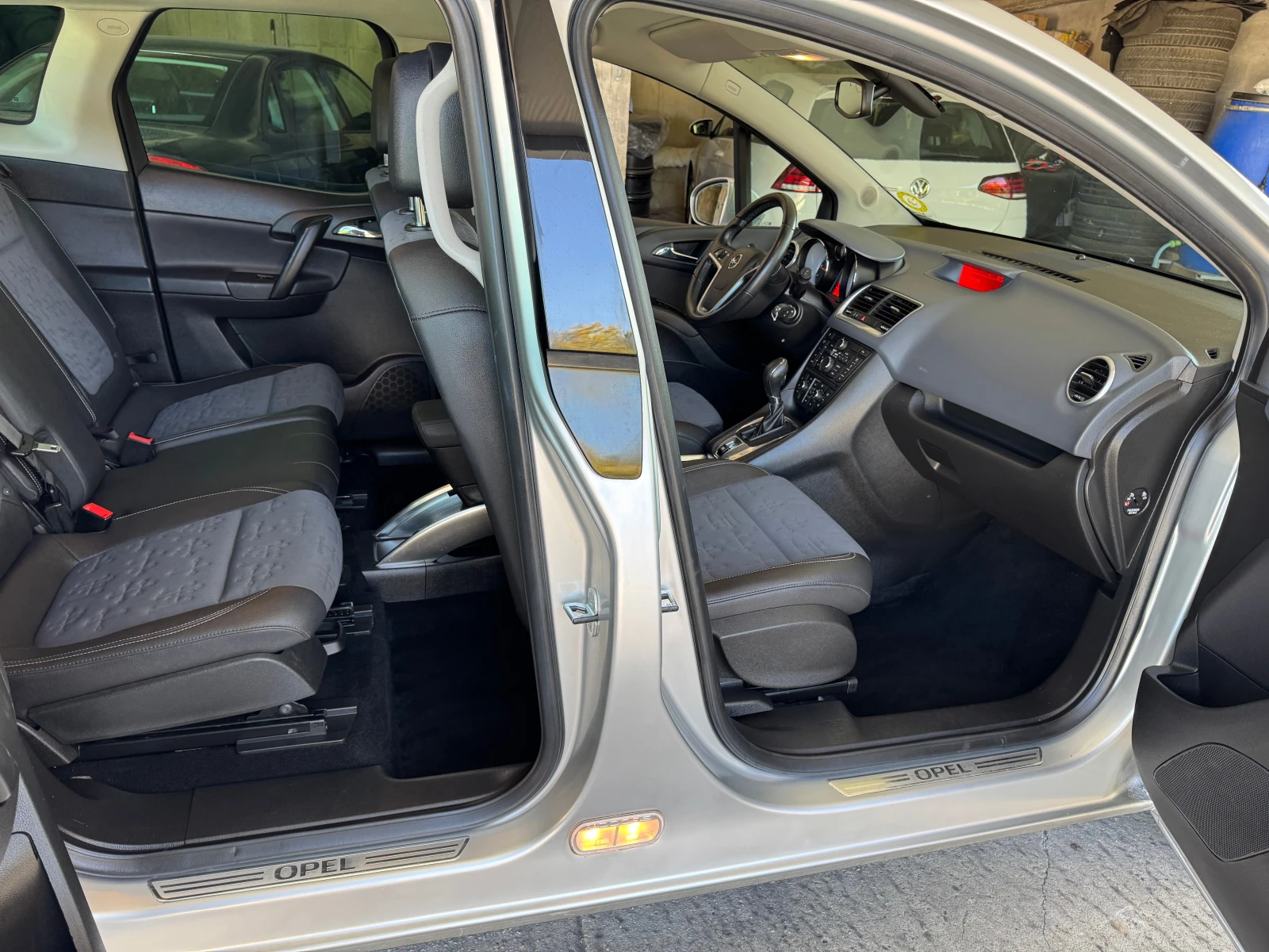 Opel Meriva АВТОМАТ-КОСМО, снимка 13 - Автомобили и джипове - 56370146