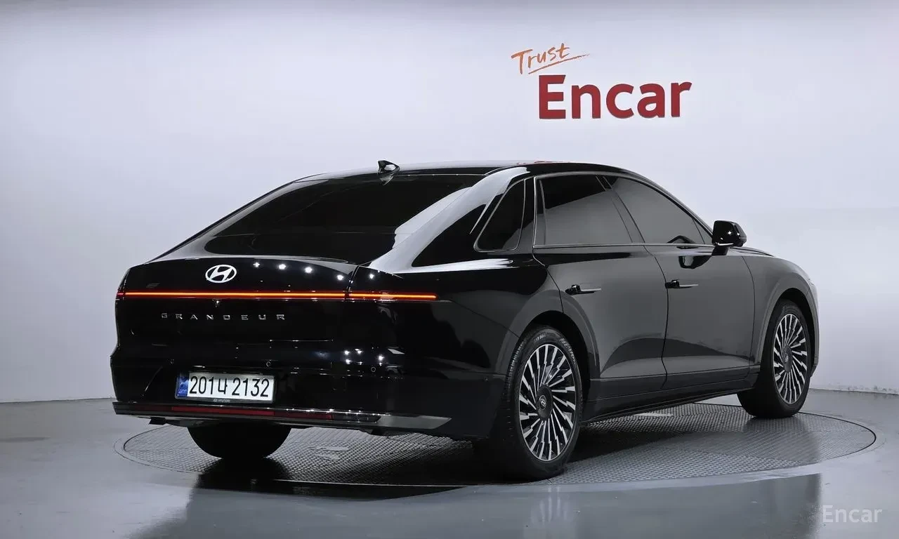 Hyundai Grandeur CALLIGRAPHY* ���������* ���������* �����* 360����� | Mobile.bg � ����������� 2