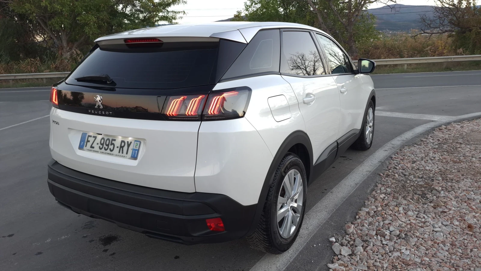 Peugeot 3008 1.5 BLUEHDI, снимка 6 - Автомобили и джипове - 56632952