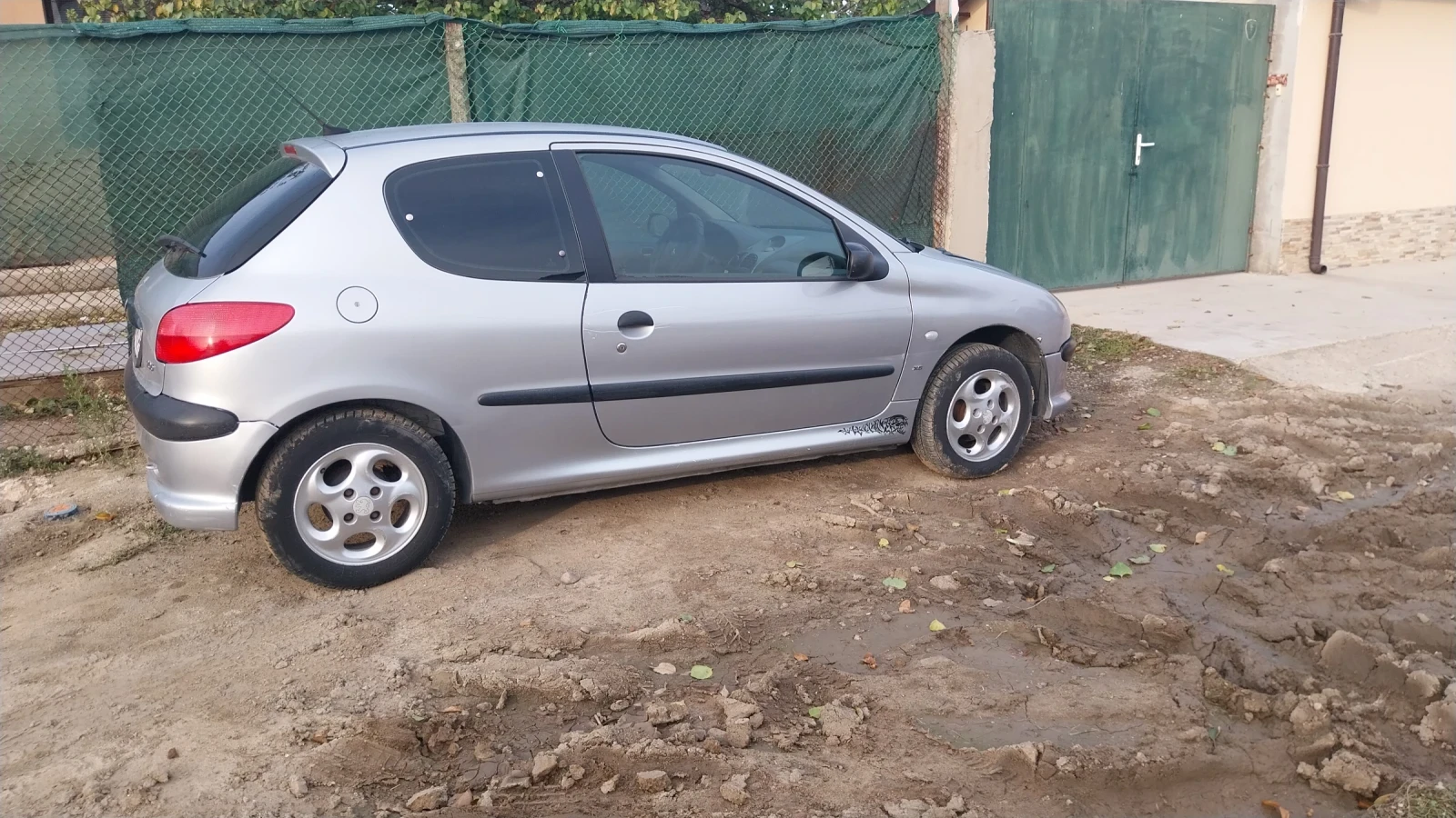 Peugeot 206, снимка 3 - Автомобили и джипове - 56641261