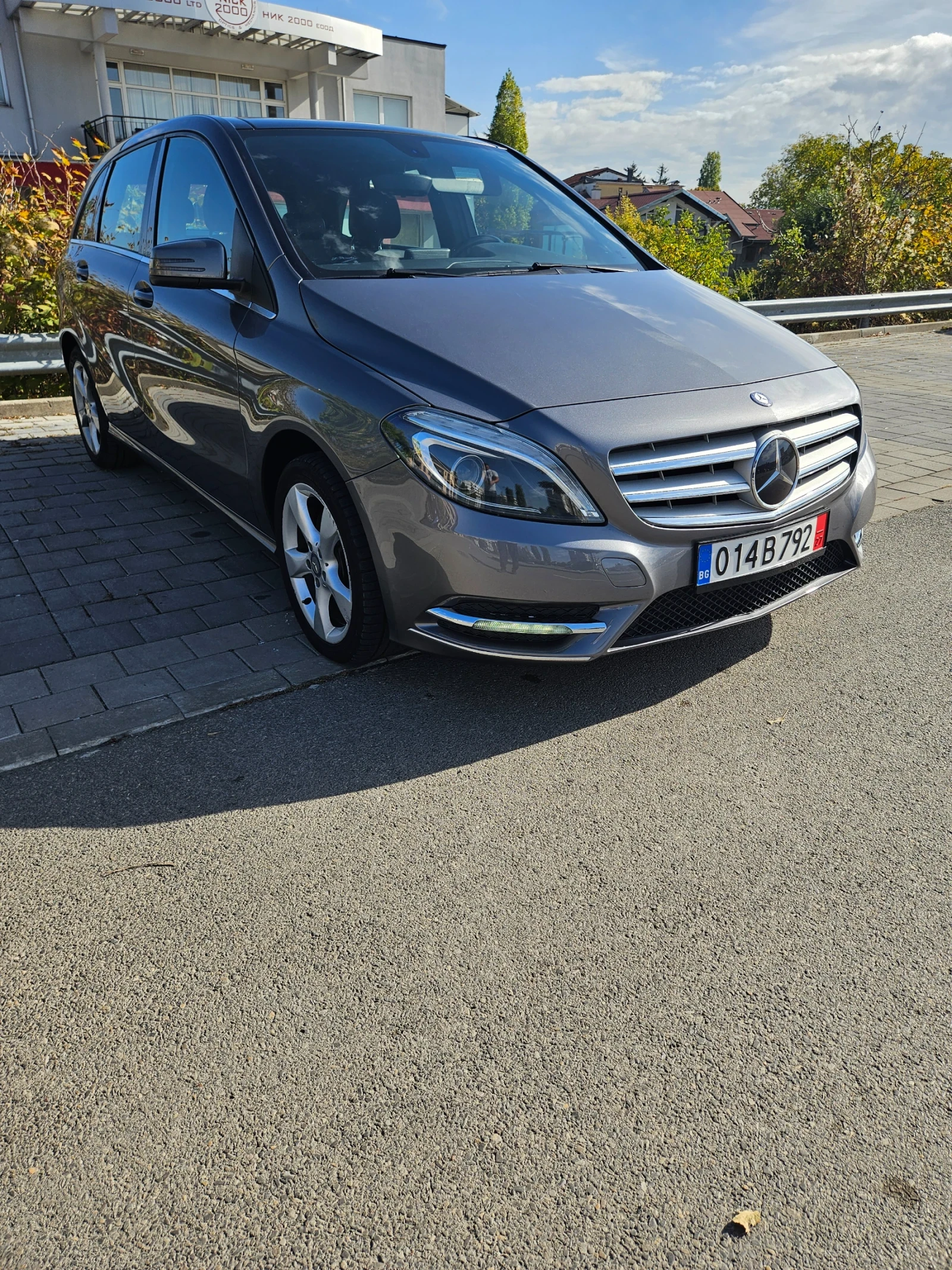 Mercedes-Benz B 250