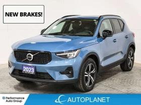 Volvo XC40 B5 Plus Dark AWD, Back Up Cam, Navi, Pano Roof