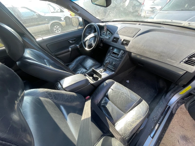 Volvo Xc90, снимка 4 - Автомобили и джипове - 52422278