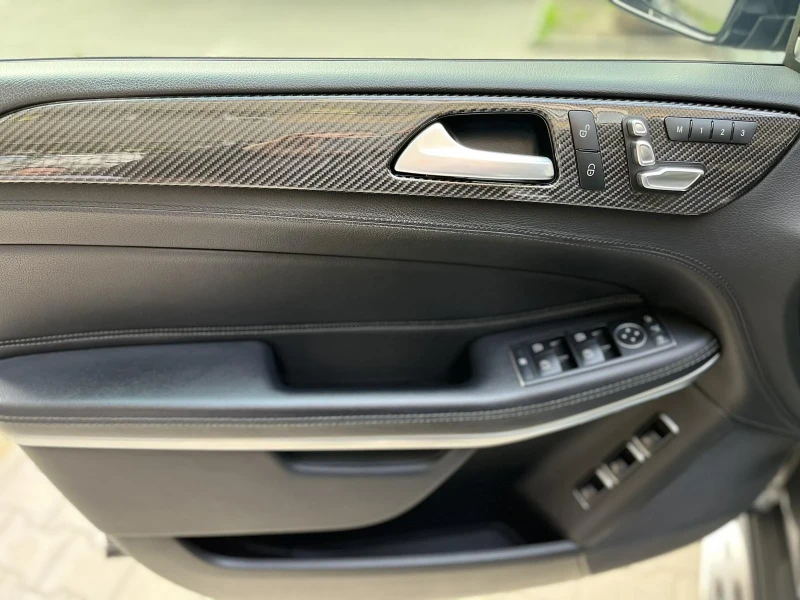 Mercedes-Benz GLS 500, снимка 5 - Автомобили и джипове - 53368953