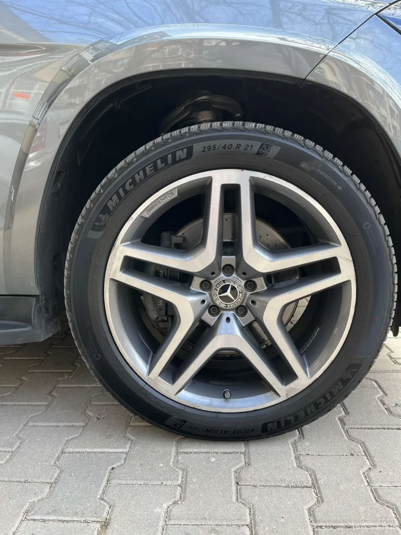 Mercedes-Benz GLS 500, снимка 4 - Автомобили и джипове - 53368953