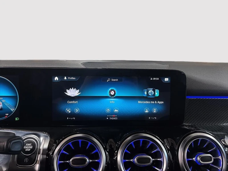 Mercedes-Benz GLB 250 4MATIC* DISTRONIC* 360CAMERA* DUAL-SUNROOF* , снимка 8 - Автомобили и джипове - 53493076