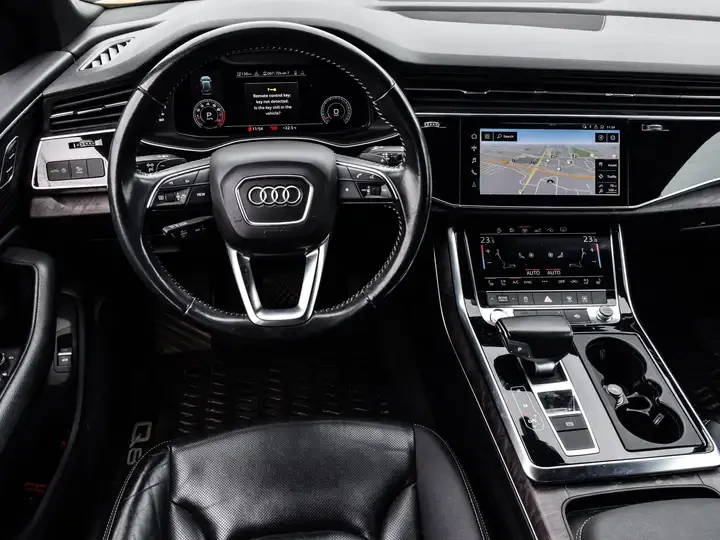 Audi Q8 55TFSI* S* LINE* 360КАМЕРА* ОБДУХВАНЕ* LANE* ASSIS, снимка 8 - Автомобили и джипове - 54445153