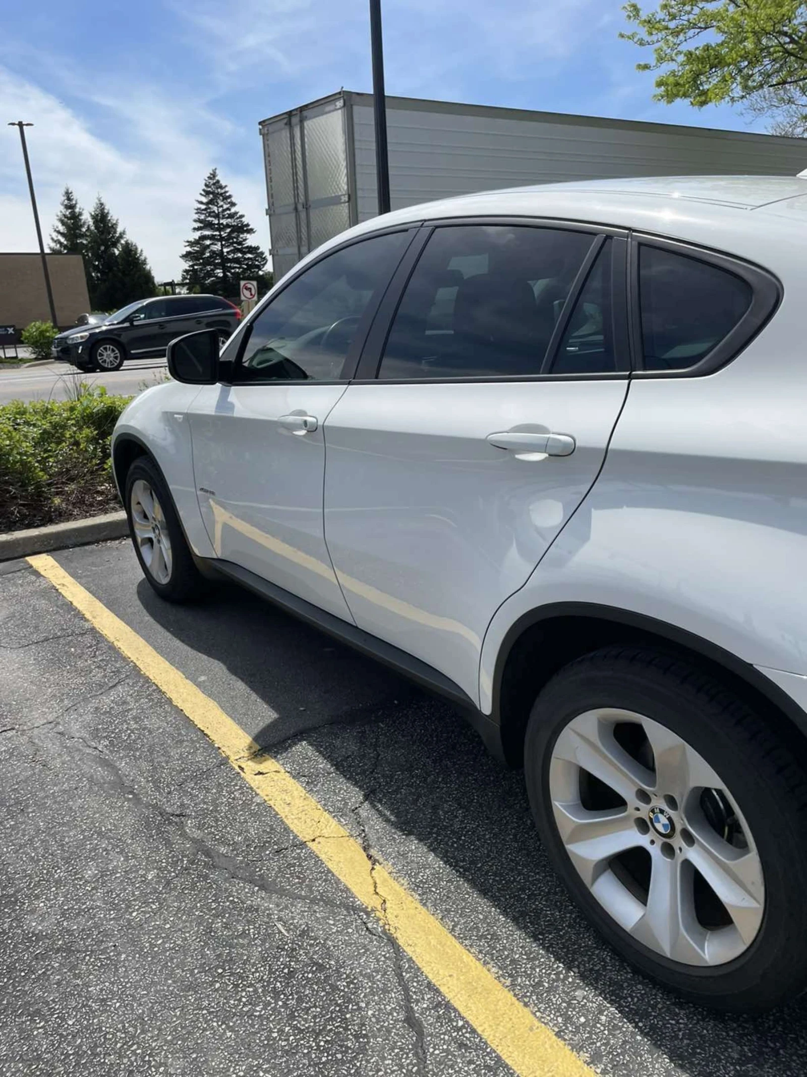 BMW X6  - изображение 2