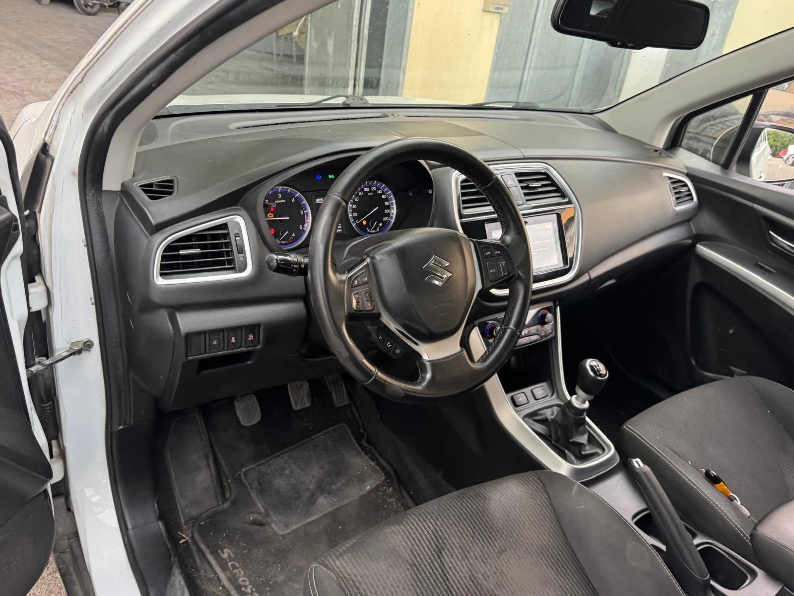 Suzuki SX4 S-Cross LED* NAVI* КАМЕРА* ПОДГРЕВ* 1.6DDis 120hp* 2018г - изображение 8