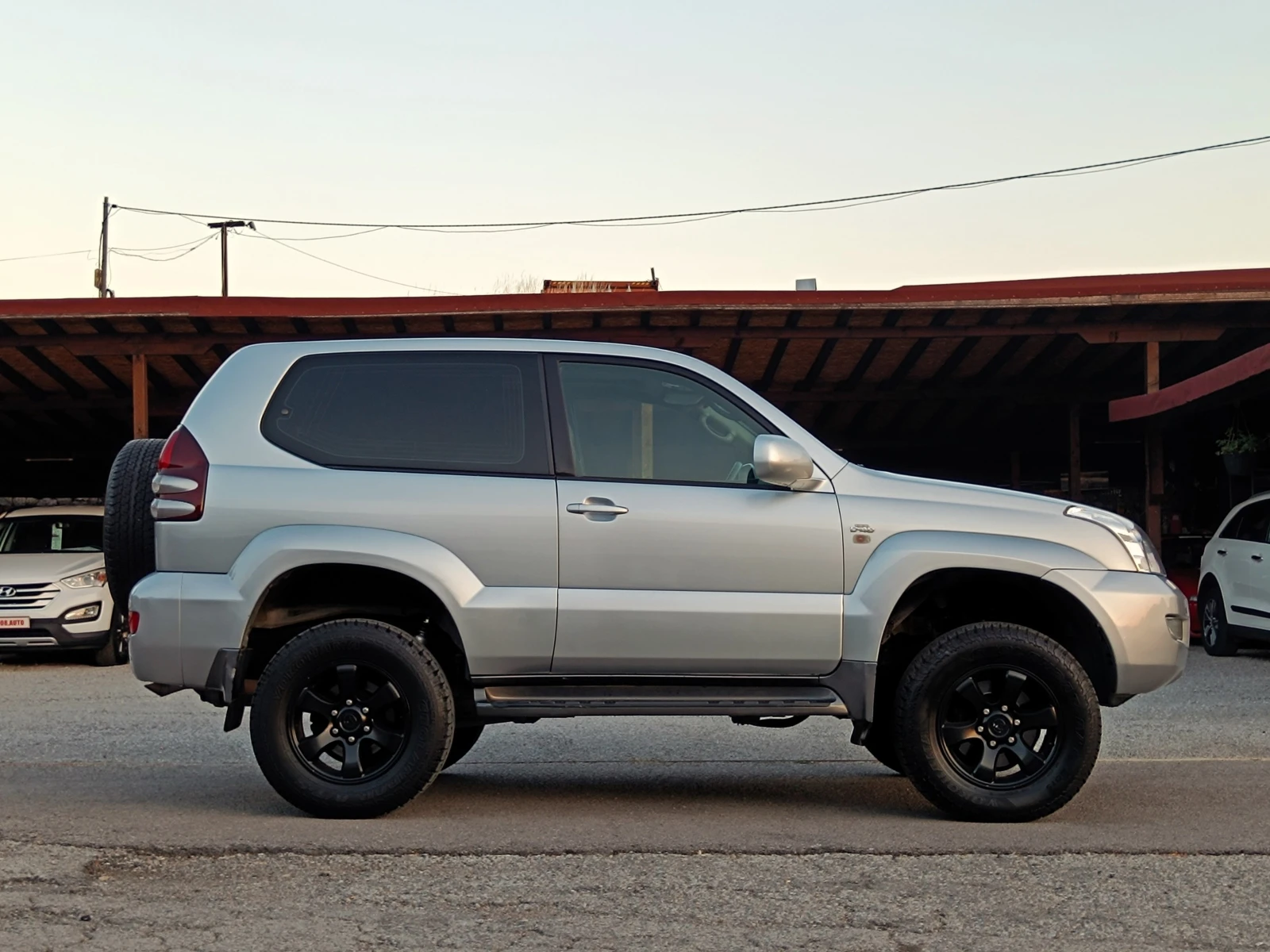 Toyota Land cruiser 3.0 D4D* 4X4* БАВНИ* БЛОКАЖ* АВТОМАТИК* ИТАЛИЯ*  - изображение 4