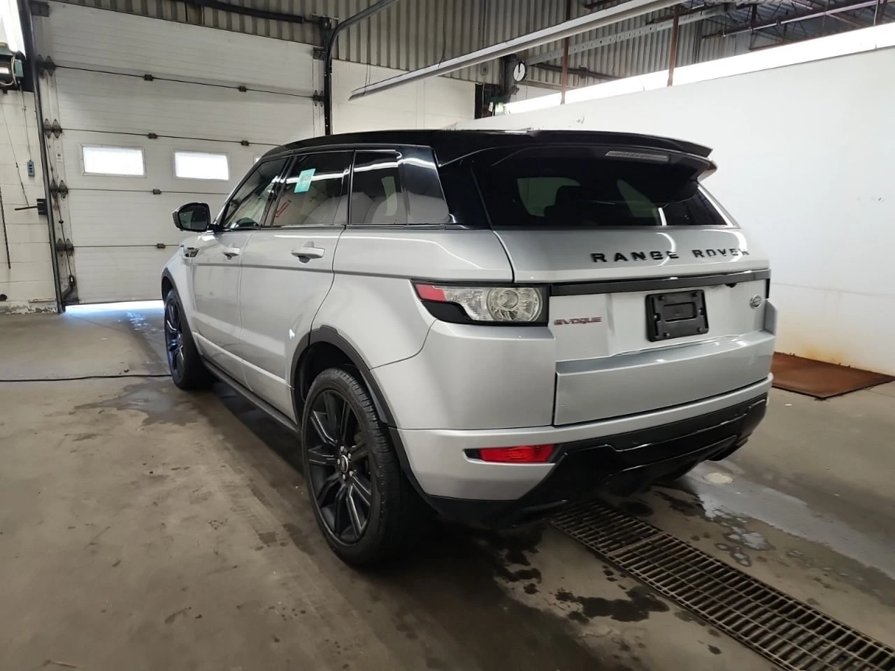 Land Rover Evoque AWD * CARFAX * АвтоКредит * Цена до България*  - изображение 4