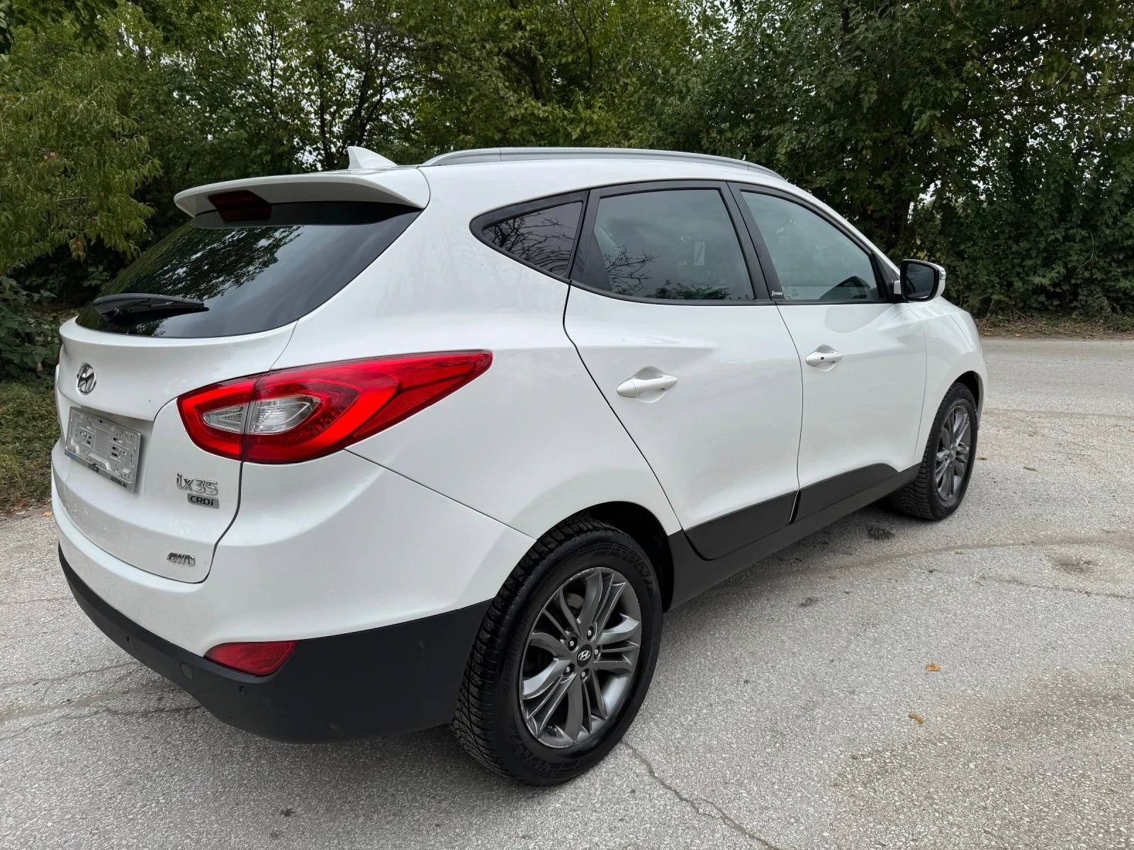 Hyundai IX35 2.0D.4Х4.173Х.КМ.АВТО.КОЖА.НАВИ.КЕЙЛЕС 14г! - изображение 2