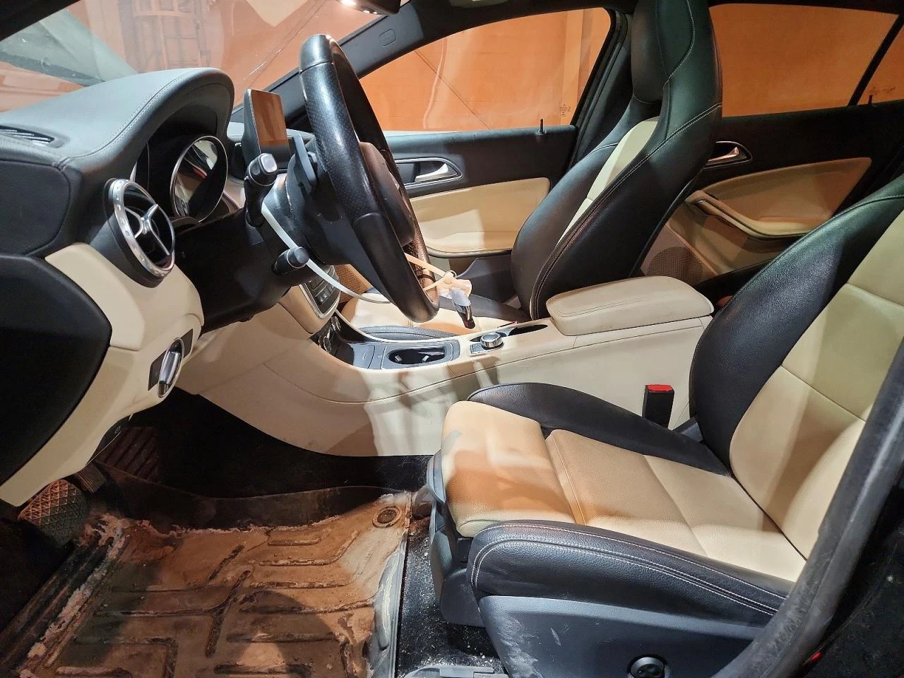 Mercedes-Benz GLA 250 4Matic, снимка 7 - Автомобили и джипове - 54569425