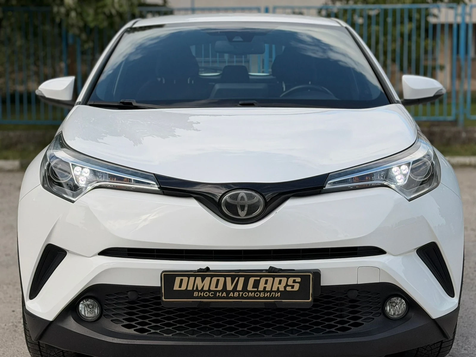 Toyota C-HR 1.2I/ДИСТРОНИК/KEYLESS/ИТАЛИЯ, снимка 8 - Автомобили и джипове - 54633026