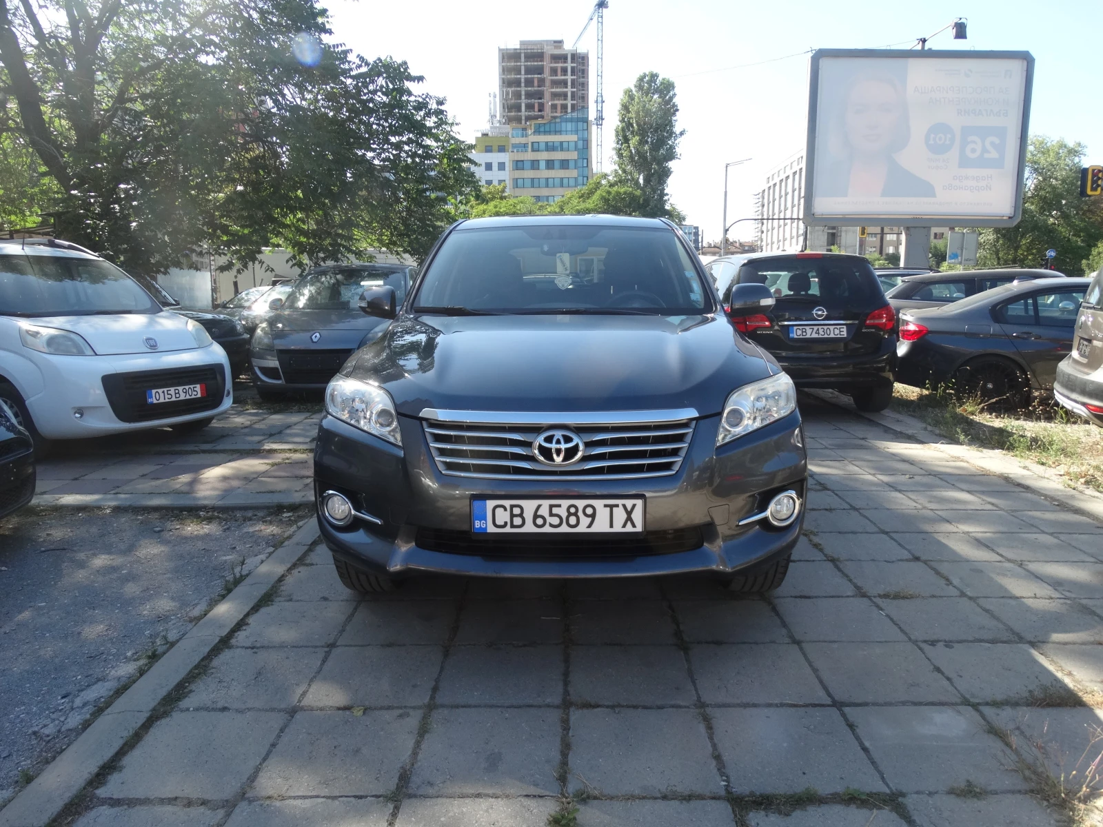 Toyota Rav4 2.2 D4D 4X4 АВТОМАТИК, снимка 3 - Автомобили и джипове - 54944973