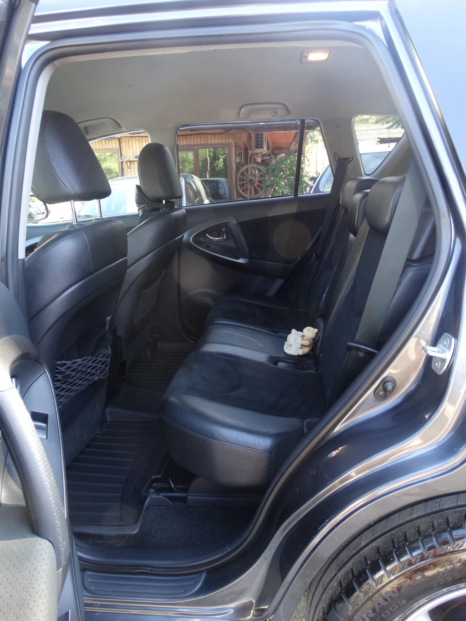Toyota Rav4 2.2 D4D 4X4 АВТОМАТИК, снимка 7 - Автомобили и джипове - 54944973