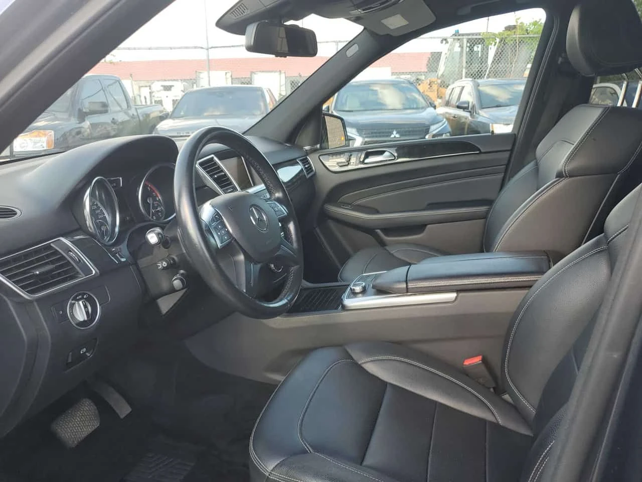 Mercedes-Benz ML 350 BlueTEC/ПОДГРЕВИ/360 КАМЕРИ/ПАНОРАМА, снимка 7 - Автомобили и джипове - 55157193