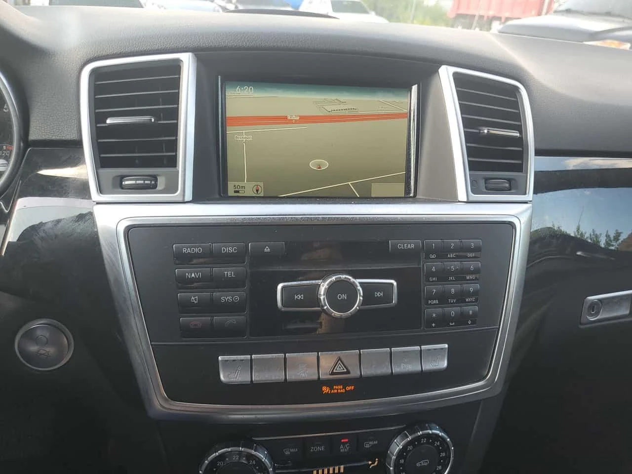 Mercedes-Benz ML 350 BlueTEC/ПОДГРЕВИ/360 КАМЕРИ/ПАНОРАМА, снимка 9 - Автомобили и джипове - 55157193